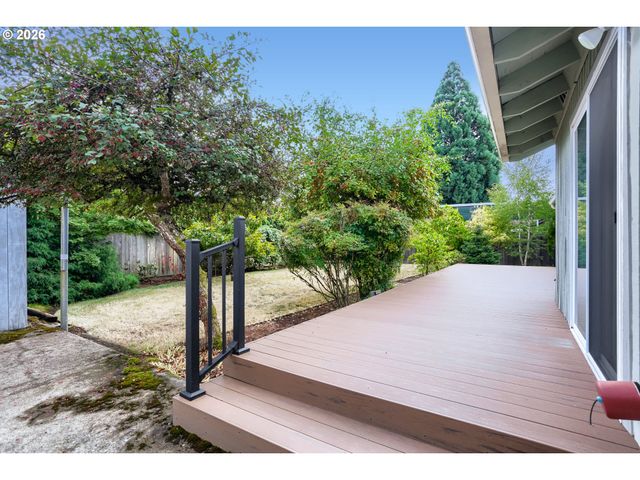 826 Ne HOOD St, Hillsboro, OR 97124