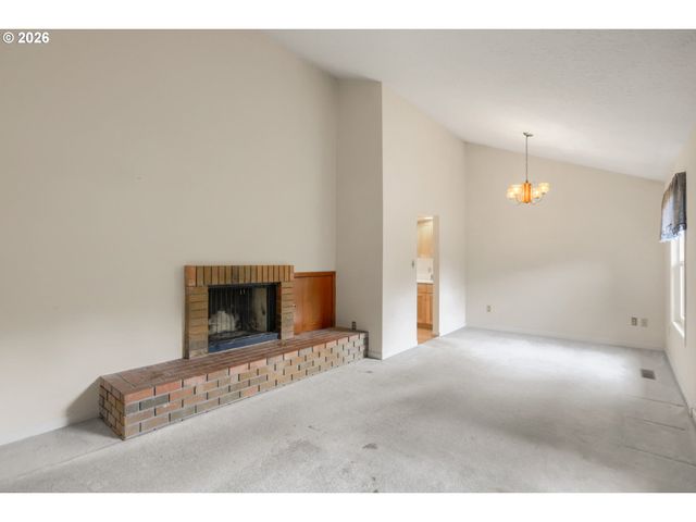 826 Ne HOOD St, Hillsboro, OR 97124