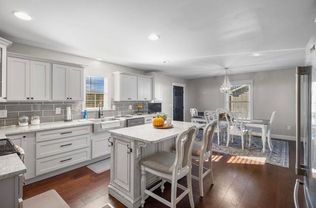 6153 N US Hwy 25, East Bernstadt, KY 40729