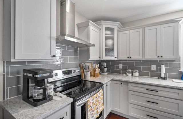 6153 N US Hwy 25, East Bernstadt, KY 40729