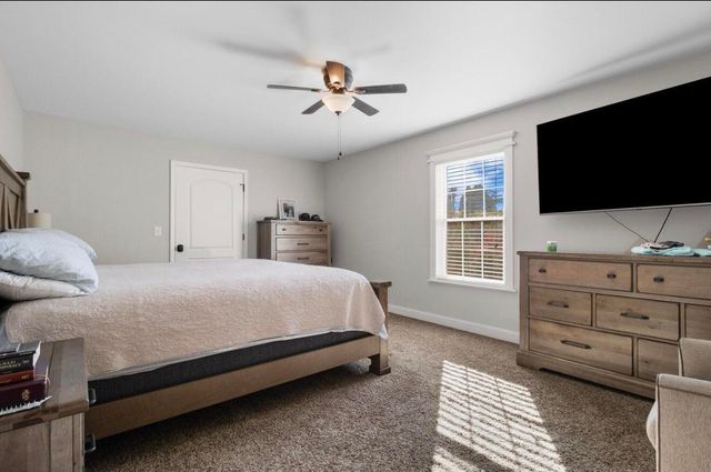 6153 N US Hwy 25, East Bernstadt, KY 40729