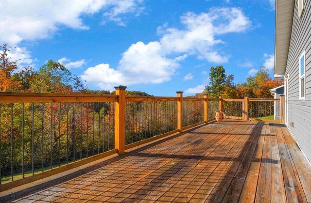 6153 N US Hwy 25, East Bernstadt, KY 40729