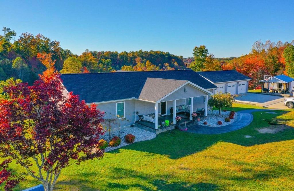 6153 N US Hwy 25, East Bernstadt, KY 40729