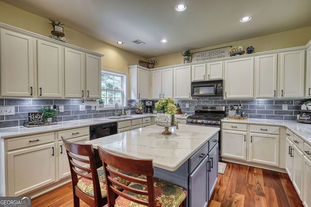 924 Buckhorn Bend, Locust Grove, GA 30248