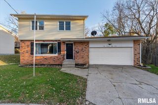 337 5TH Street Court, Silvis, IL 61282