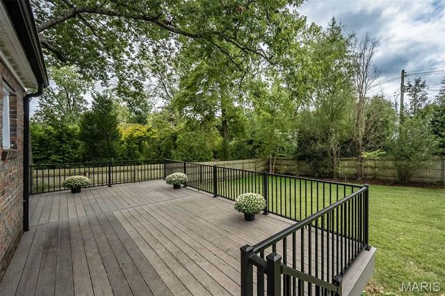 59 Pointer Lane, Ladue, MO 63124