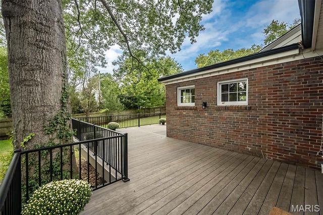 59 Pointer Lane, Ladue, MO 63124