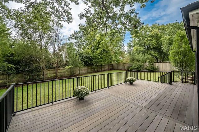 59 Pointer Lane, Ladue, MO 63124