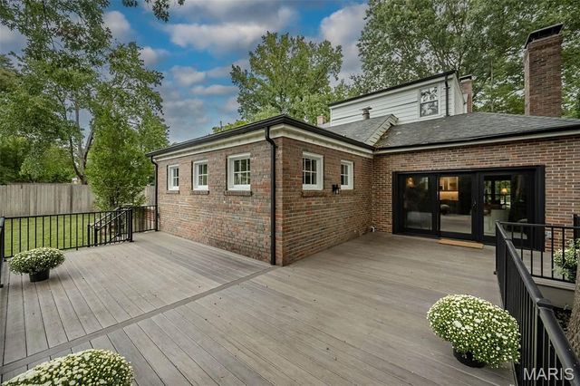 59 Pointer Lane, Ladue, MO 63124