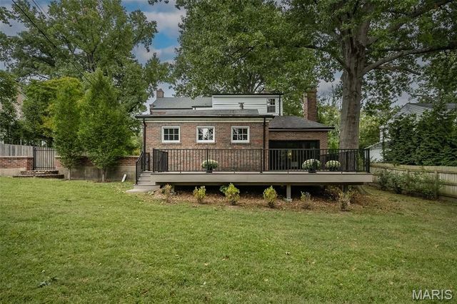 59 Pointer Lane, Ladue, MO 63124