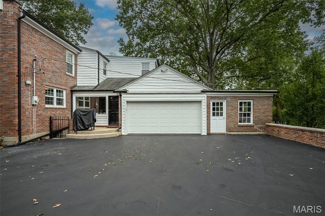 59 Pointer Lane, Ladue, MO 63124
