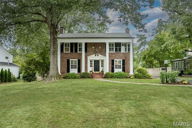59 Pointer Lane, Ladue, MO 63124