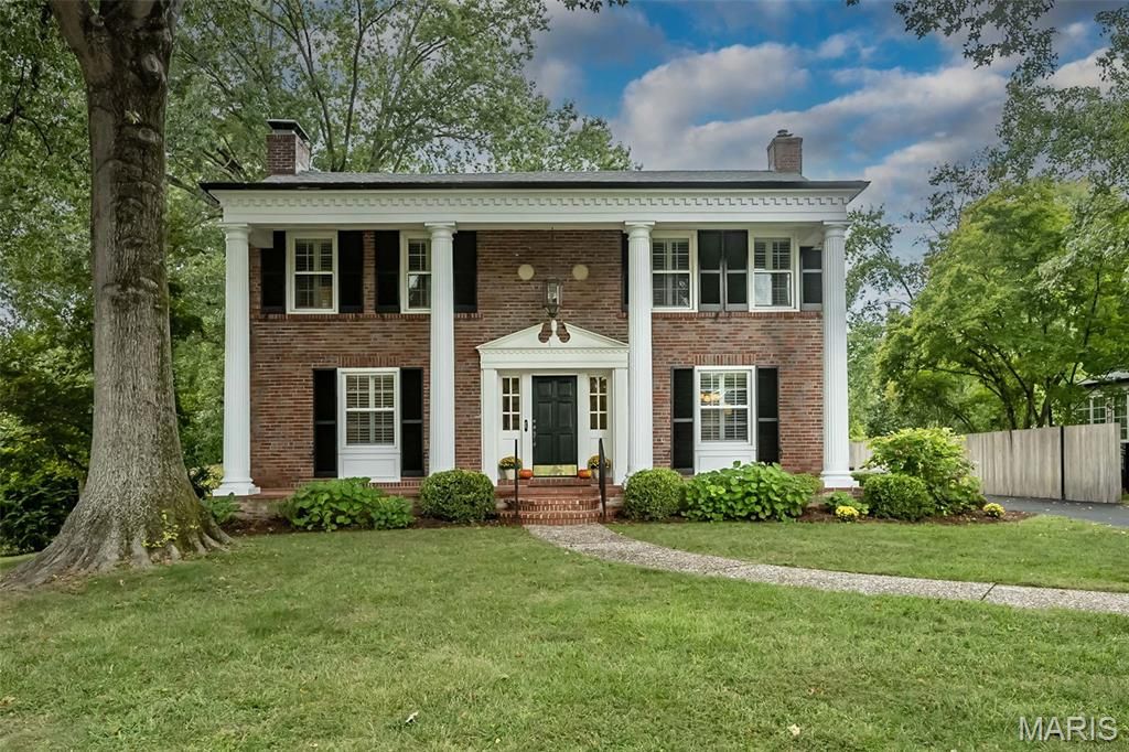 59 Pointer Lane, Ladue, MO 63124
