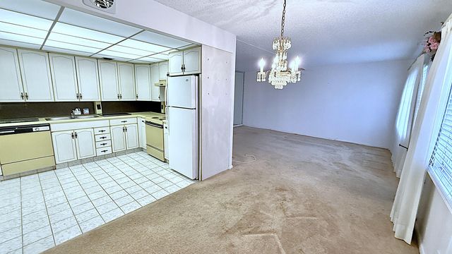 3082 Oakridge U, Deerfield Beach, FL 33442