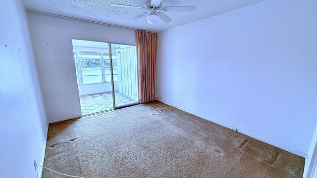 3082 Oakridge U, Deerfield Beach, FL 33442