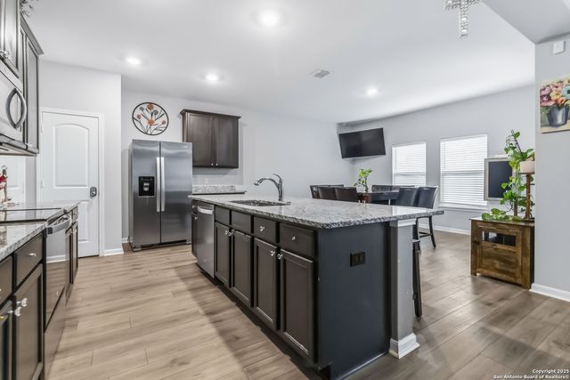 9315 Bennett Forest, Converse, TX 78109