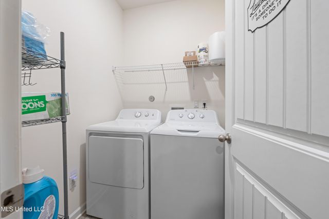 8865 Mary Frances Drive, Southaven, MS 38671