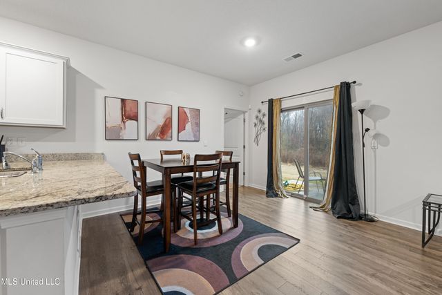 8865 Mary Frances Drive, Southaven, MS 38671