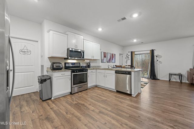 8865 Mary Frances Drive, Southaven, MS 38671