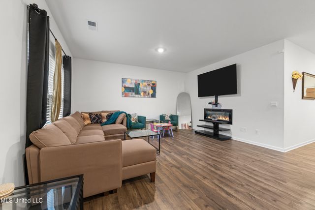 8865 Mary Frances Drive, Southaven, MS 38671