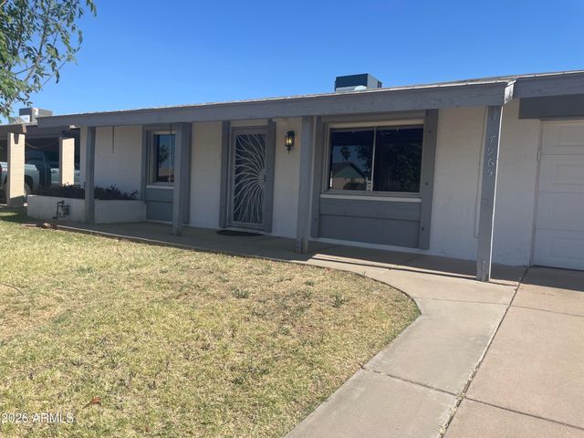 7965 W MONTECITO Avenue, Phoenix, AZ 85033