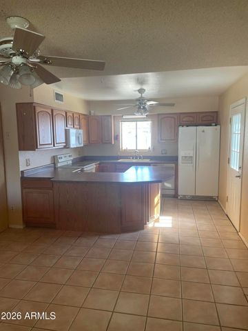 7965 W MONTECITO Avenue, Phoenix, AZ 85033