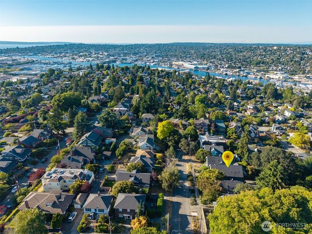 2910 9th Avenue W, Seattle, WA 98119