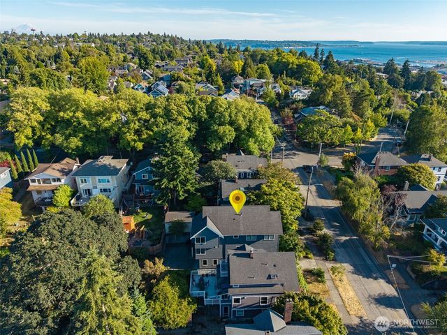 2910 9th Avenue W, Seattle, WA 98119