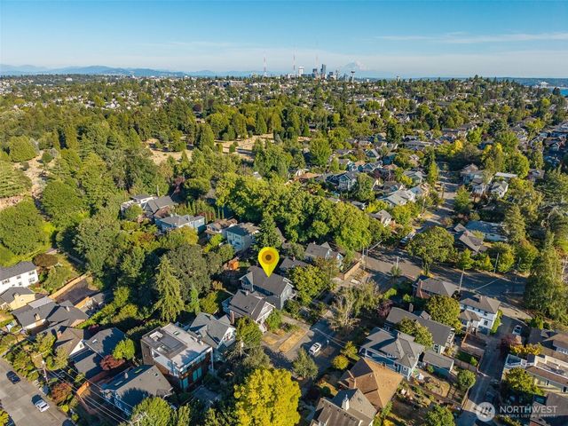 2910 9th Avenue W, Seattle, WA 98119