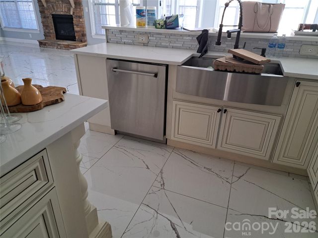 2543 Snap Dragon Drive, Harrisburg, NC 28075