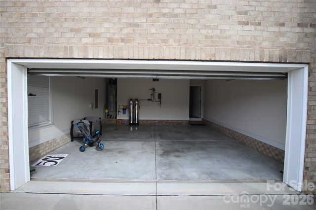 2543 Snap Dragon Drive, Harrisburg, NC 28075