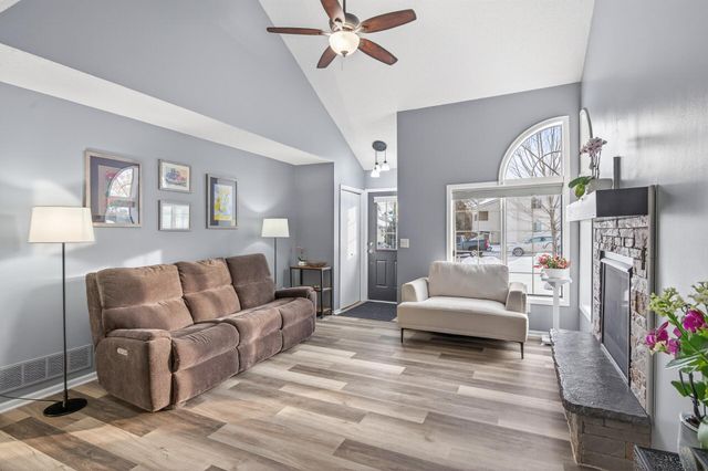 3808 Foss Road 1, Saint Anthony, MN 55421