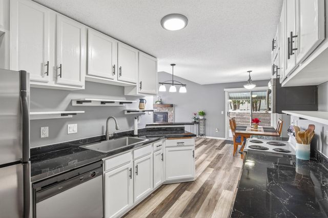 3808 Foss Road 1, Saint Anthony, MN 55421