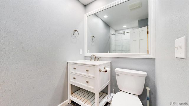 2946 S Moline Place, Aurora, CO 80014