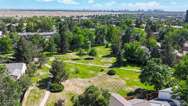 2946 S Moline Place, Aurora, CO 80014
