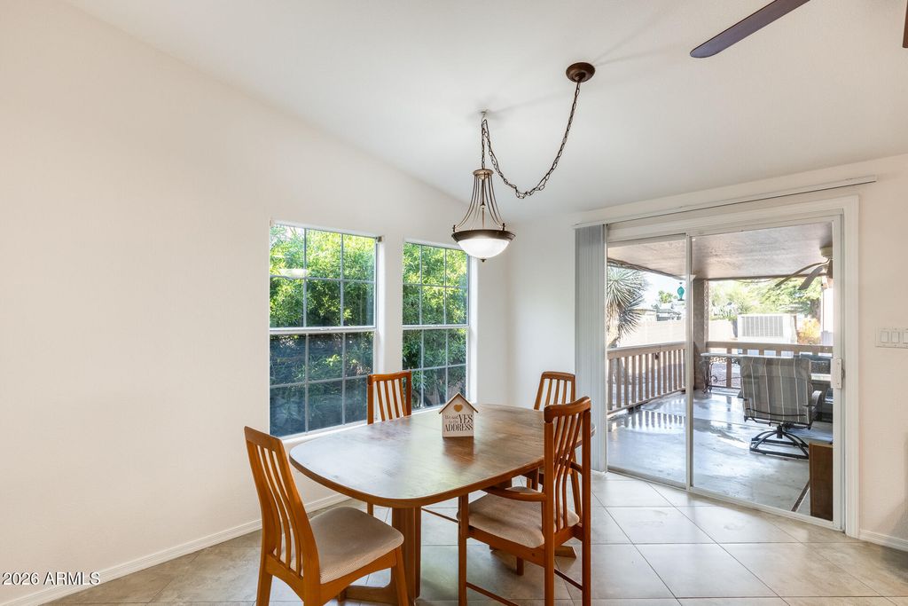 Image 7 of property listing at 7373 E US HIGHWAY 60 -- 128, Gold Canyon, AZ 85118