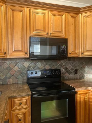 620 Cypress Club Way L13, Deerfield Beach, FL 33064