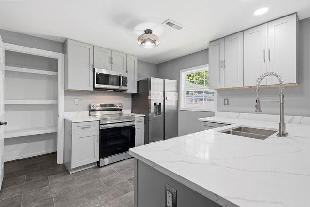 409 Calhoun Avenue, Rome, GA 30161