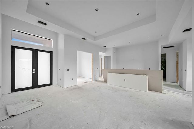 513 NE 15th TER, Cape Coral, FL 33909