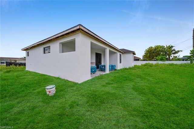 513 NE 15th TER, Cape Coral, FL 33909
