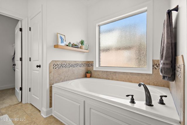 154 Grayhawk Drive, Madison, MS 39110