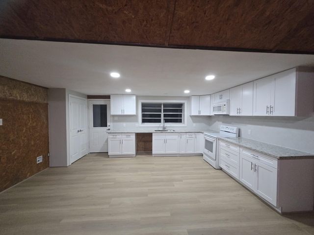 19352 Acorn Hill Drive, Conroe, TX 77302