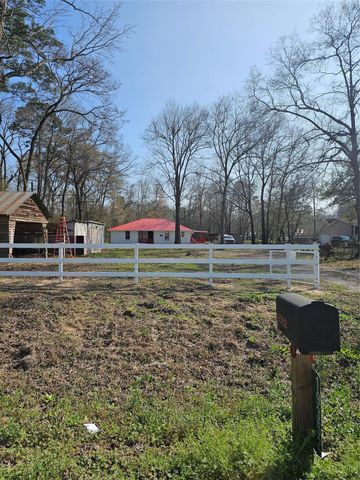 19352 Acorn Hill Drive, Conroe, TX 77302