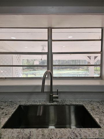 19352 Acorn Hill Drive, Conroe, TX 77302