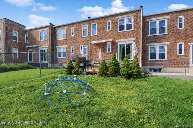 62 Arnold Street, Staten Island, NY 10301