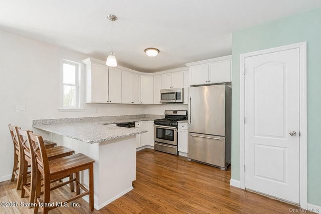 62 Arnold Street, Staten Island, NY 10301