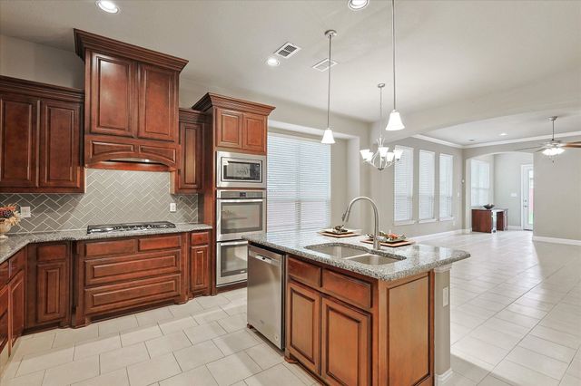 4332 Old Grove Way, Fort Worth, TX 76244