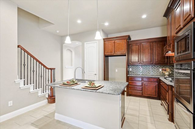 4332 Old Grove Way, Fort Worth, TX 76244