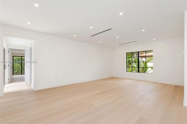 118 Sarto Avenue, Coral Gables, FL 33134