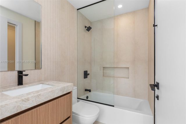 118 Sarto Avenue, Coral Gables, FL 33134